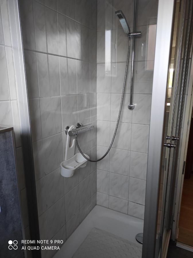 1-Raum-Apartment Seagull Seemoewe บือซุม ภายนอก รูปภาพ